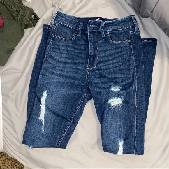 hollister jeans price